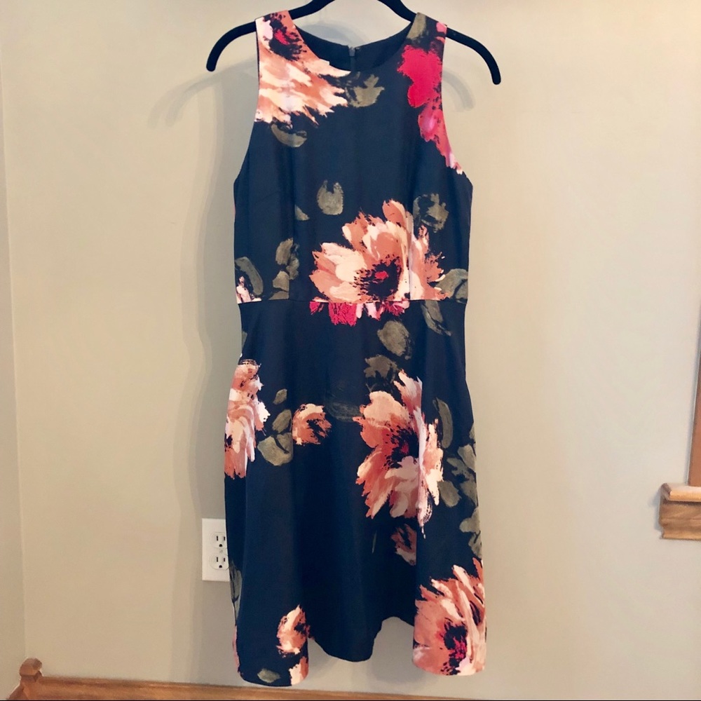 Donna Morgan Sleeveless Flower Dress